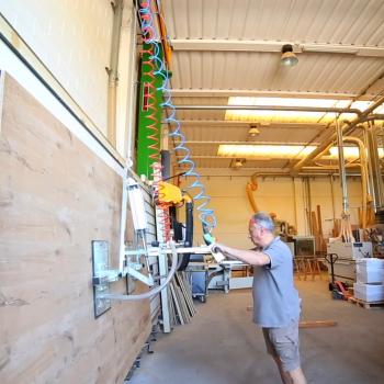 Palonnier à ventouses pour la manutention de panneaux en bois aggloméré, médium et mélaminé