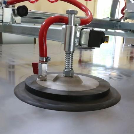 Ventouse à lèvres en caoutchouc sur platine aluminum montée sur ressorts pour tôle